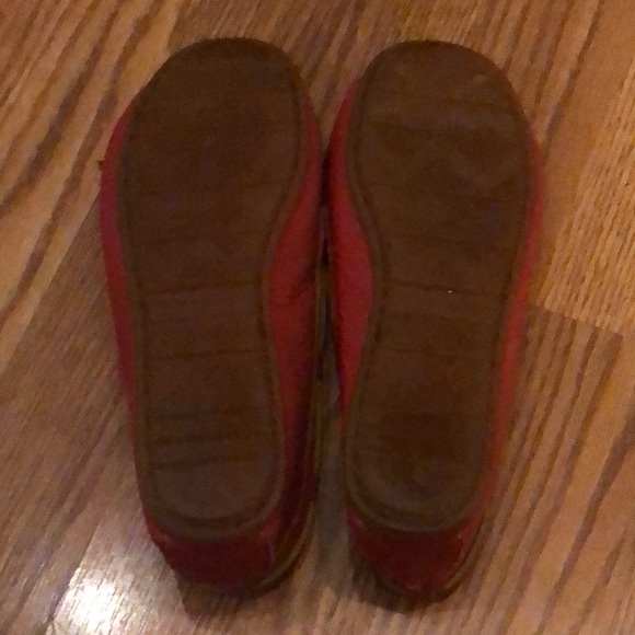 MINNETONKA Red Moccasins size 6 - Picture 5 of 5